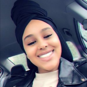 Meet your Posher, Nibras